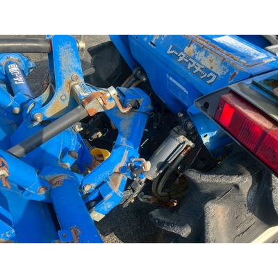 ISEKI トラクター TA235F