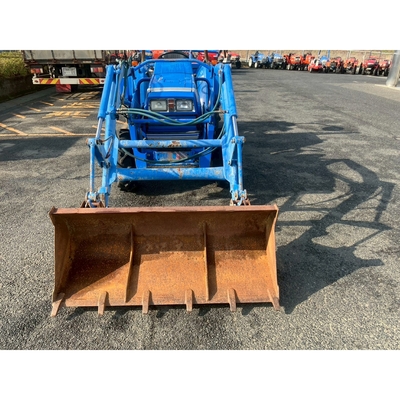 ISEKI トラクター TA235F