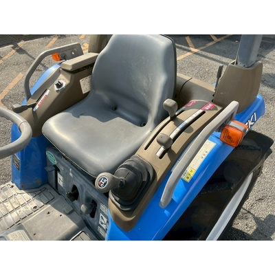 ISEKI トラクター TF223F