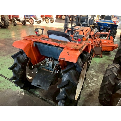 KUBOTA トラクター B1600