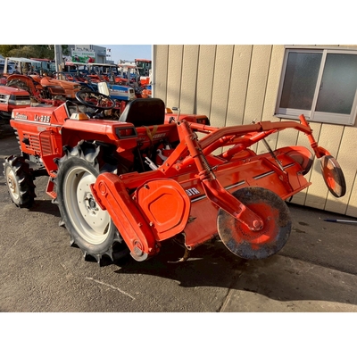 KUBOTA トラクター L1-235D