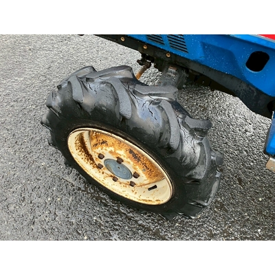 ISEKI トラクター TU180