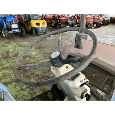 ISEKI トラクター TU150F