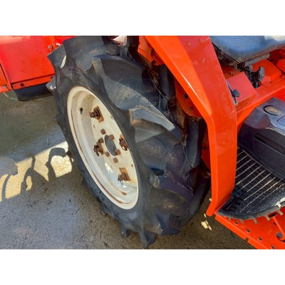 KUBOTA トラクター L1-215D
