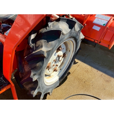 KUBOTA トラクター L1-215D