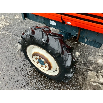 KUBOTA トラクター L1-205D