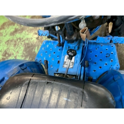 ISEKI トラクター TX1300