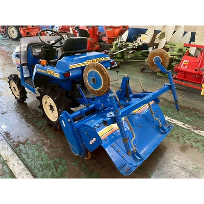 ISEKI トラクター TU125