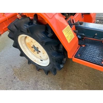 KUBOTA トラクター B1-15D