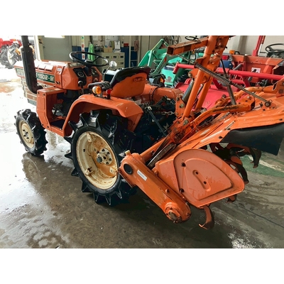 KUBOTA トラクター B1502 
