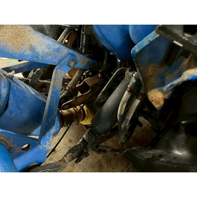 ISEKI トラクター TA210F