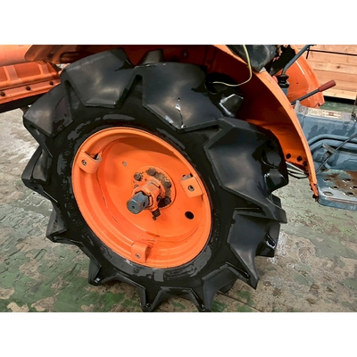 KUBOTA トラクター B7001