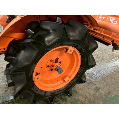 KUBOTA トラクター B7001