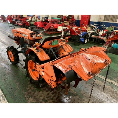 KUBOTA トラクター B7001