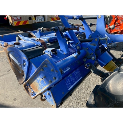 ISEKI トラクター TA267F