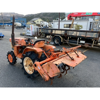 KUBOTA トラクター B1500