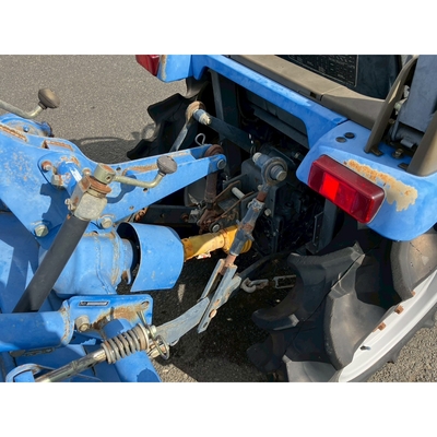 ISEKI トラクター TF153