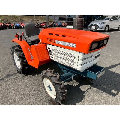 KUBOTA トラクター B1200