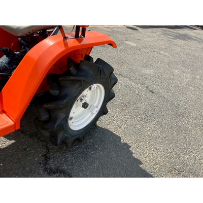 KUBOTA トラクター B1200