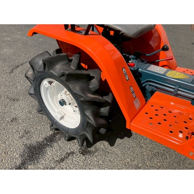 KUBOTA トラクター B1200
