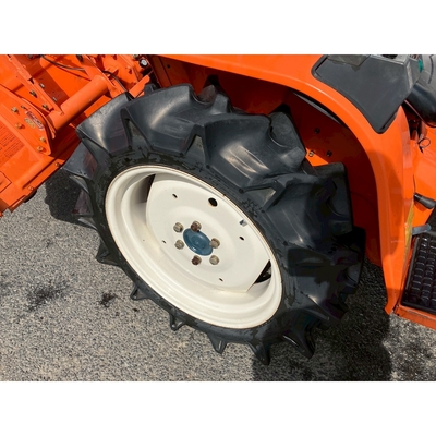 KUBOTA トラクター B1-17