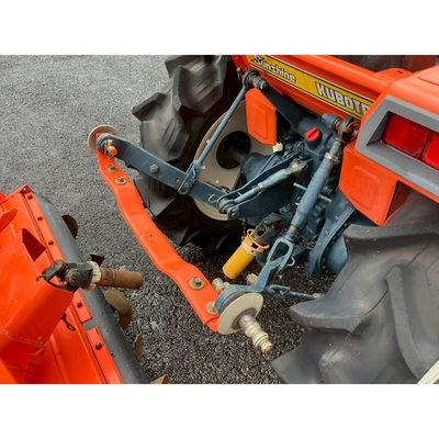 KUBOTA トラクター L1-205D