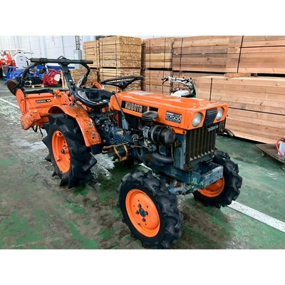 KUBOTA トラクター B7000D