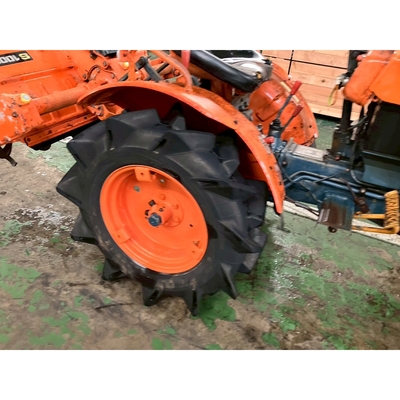 KUBOTA トラクター B7000D