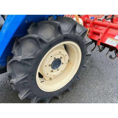 ISEKI トラクター TA267F