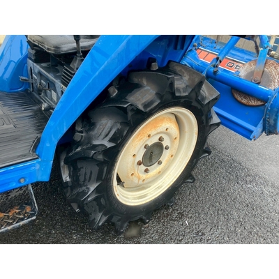 ISEKI トラクター TA210F