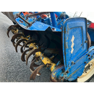 ISEKI トラクター TA210F