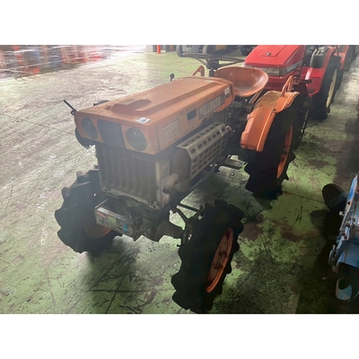 KUBOTA トラクター B7000D