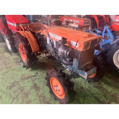 KUBOTA トラクター B7000D