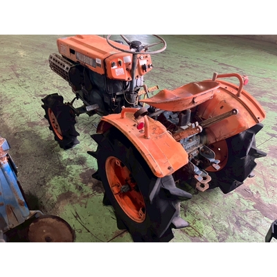KUBOTA トラクター B7000D