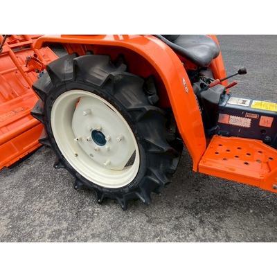 KUBOTA トラクター  B1600D