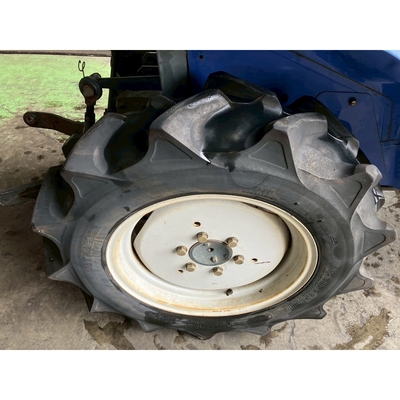 ISEKI トラクター THS16