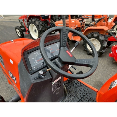 KUBOTA トラクター GT3