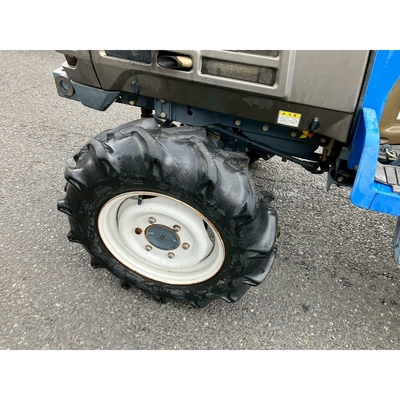 ISEKI トラクター TF243