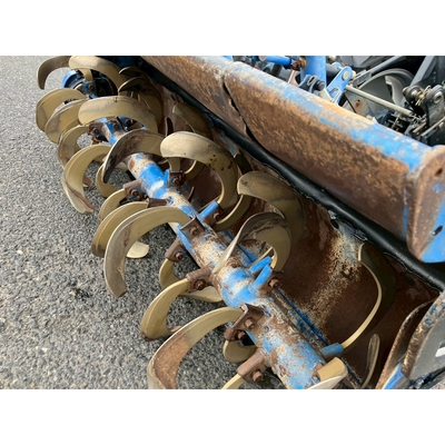 ISEKI トラクター TF243