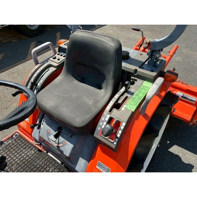 KUBOTA トラクター A195