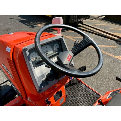 KUBOTA トラクター A195
