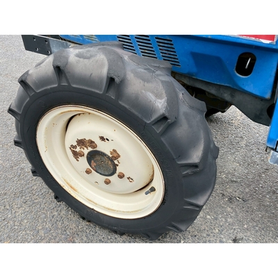 ISEKI トラクター TU240F