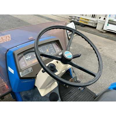 ISEKI トラクター TU240F