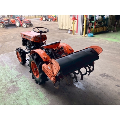 KUBOTA トラクター B6000