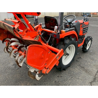 KUBOTA トラクター B72
