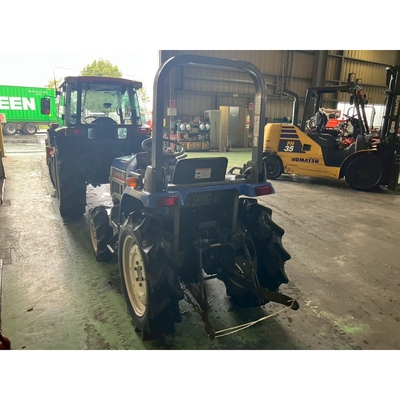 ISEKI トラクター THS18