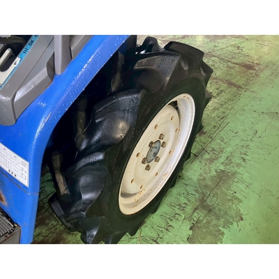 ISEKI トラクター THS18