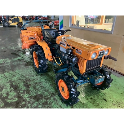 KUBOTA トラクター B7001D