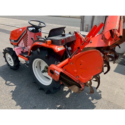 KUBOTA トラクター B52