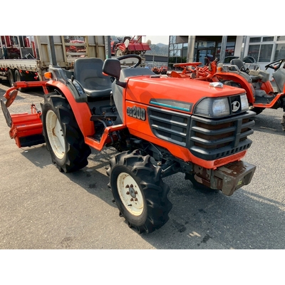 KUBOTA トラクター GB200